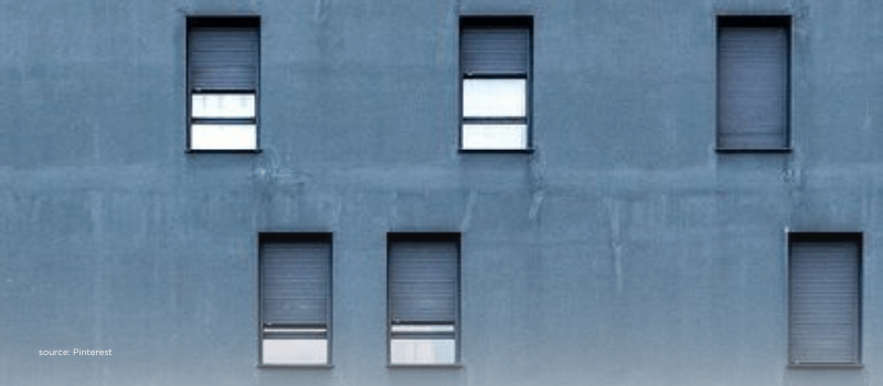 Muted windows symbolizing the narrow alpha window in late-stage private markets