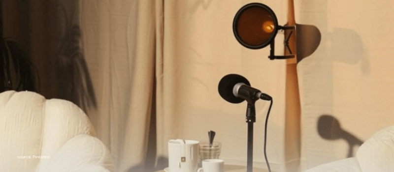 Podcast mic setup symbolizing VC podcast sentiment and cautious cycle